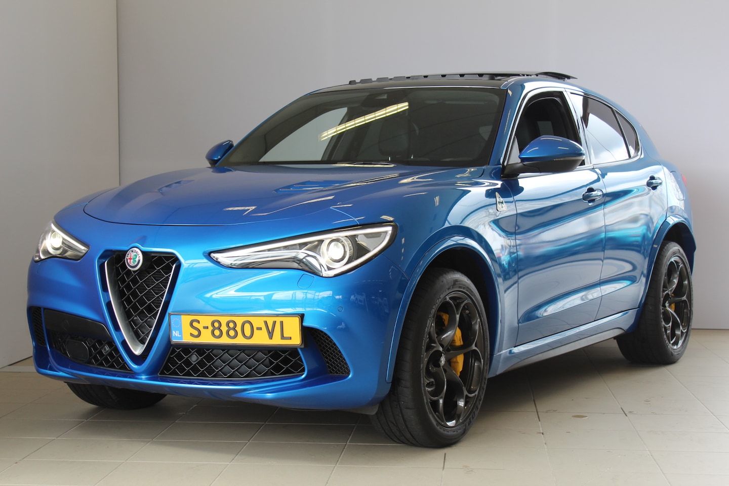 Alfa Romeo Stelvio - 2.9 V6 510PK Quadrifoglio Q4 |Schuif/kantel Dak | Alcantara | Geheugen stoelen | Harman Ka - AutoWereld.nl