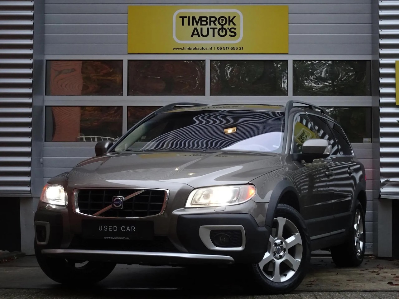 Volvo XC70 - 3.2 Aut.Summum/BLIS/RSE/Keyless/Trekhaak/Four-C/Navi - AutoWereld.nl