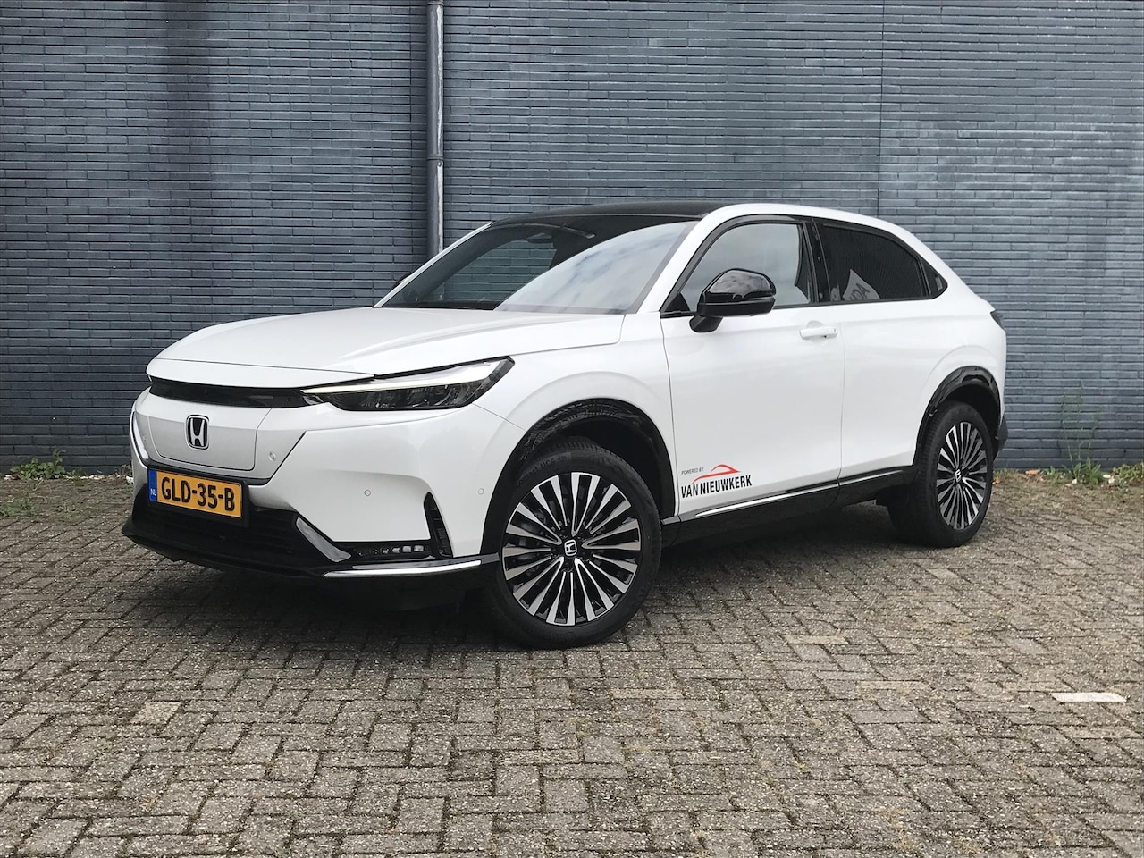 Honda e:Ny1 - 68,8 kWh 204pk Limited Edition | Recht op subsidie | Panoramadak | Automatisch inparkeren - AutoWereld.nl