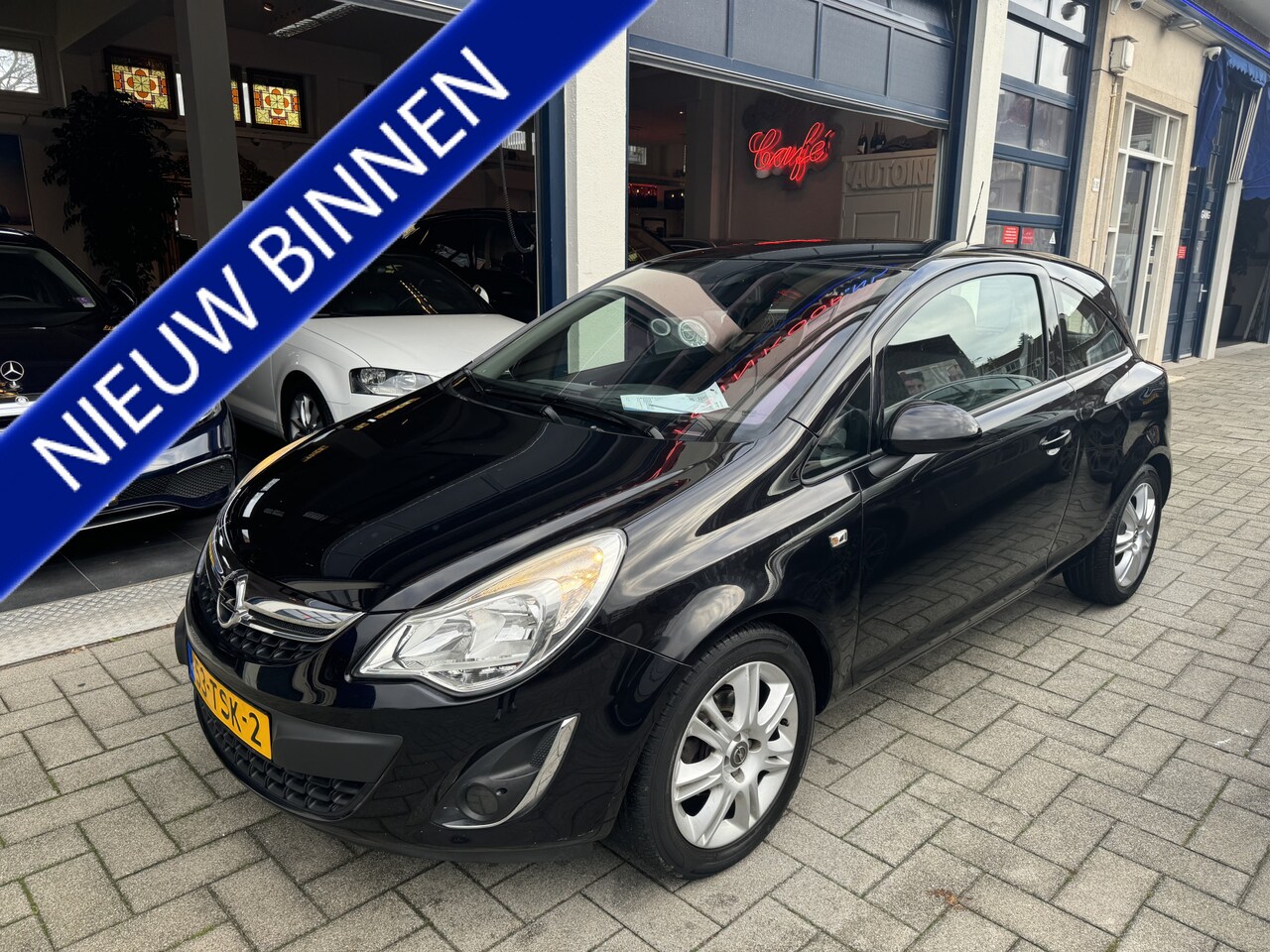 Opel Corsa - 1.4-16V Cosmo 1.4-16V Cosmo NIEUWSTAAT - AutoWereld.nl