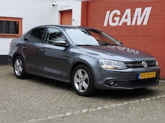 Volkswagen Jetta - 1.2 TSI Comf Exec L. Nieuwe distr. airco, CC