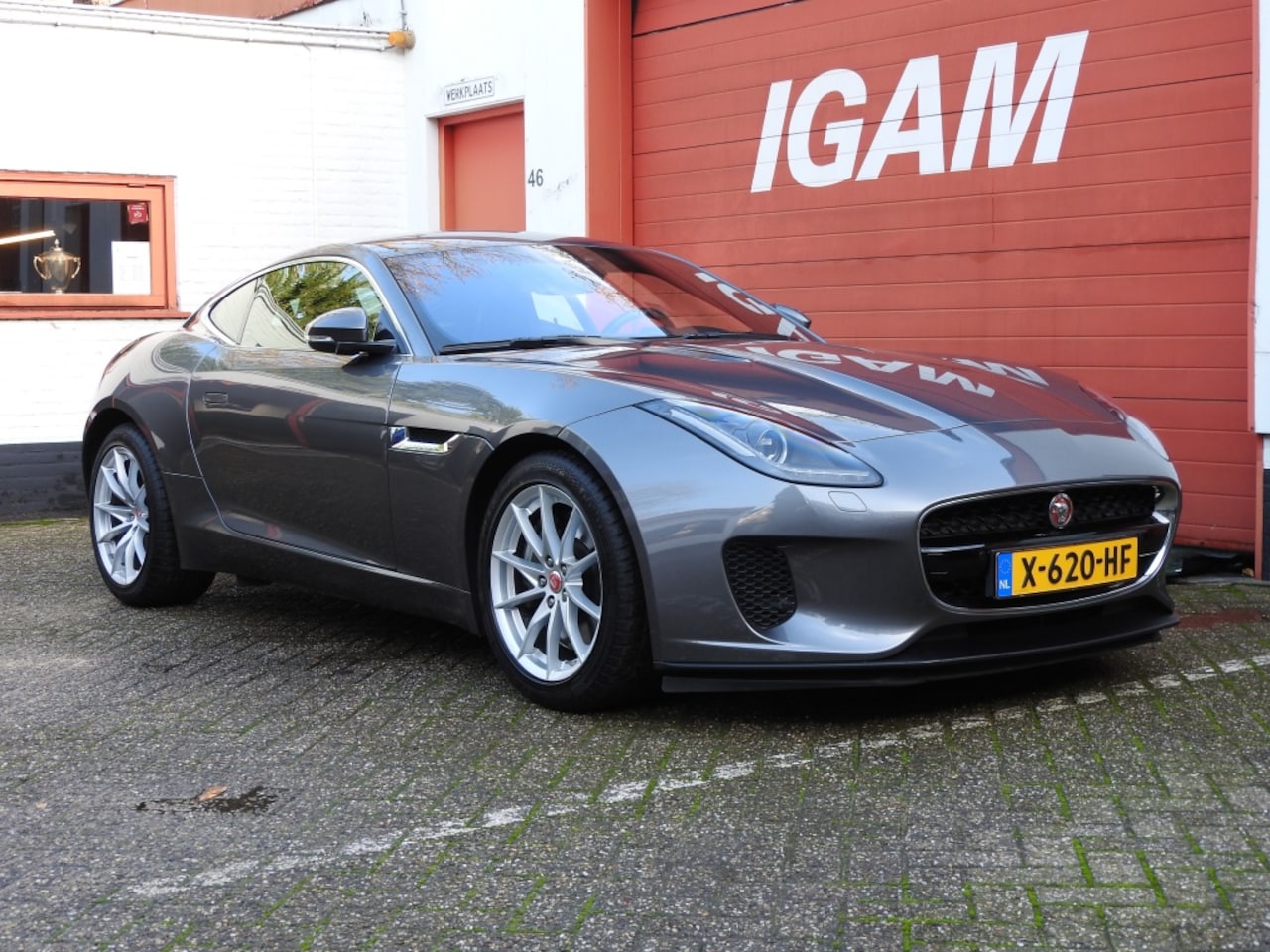 Jaguar F-type - 2.0T 300R-Dynamic, airco, cc, etc - AutoWereld.nl