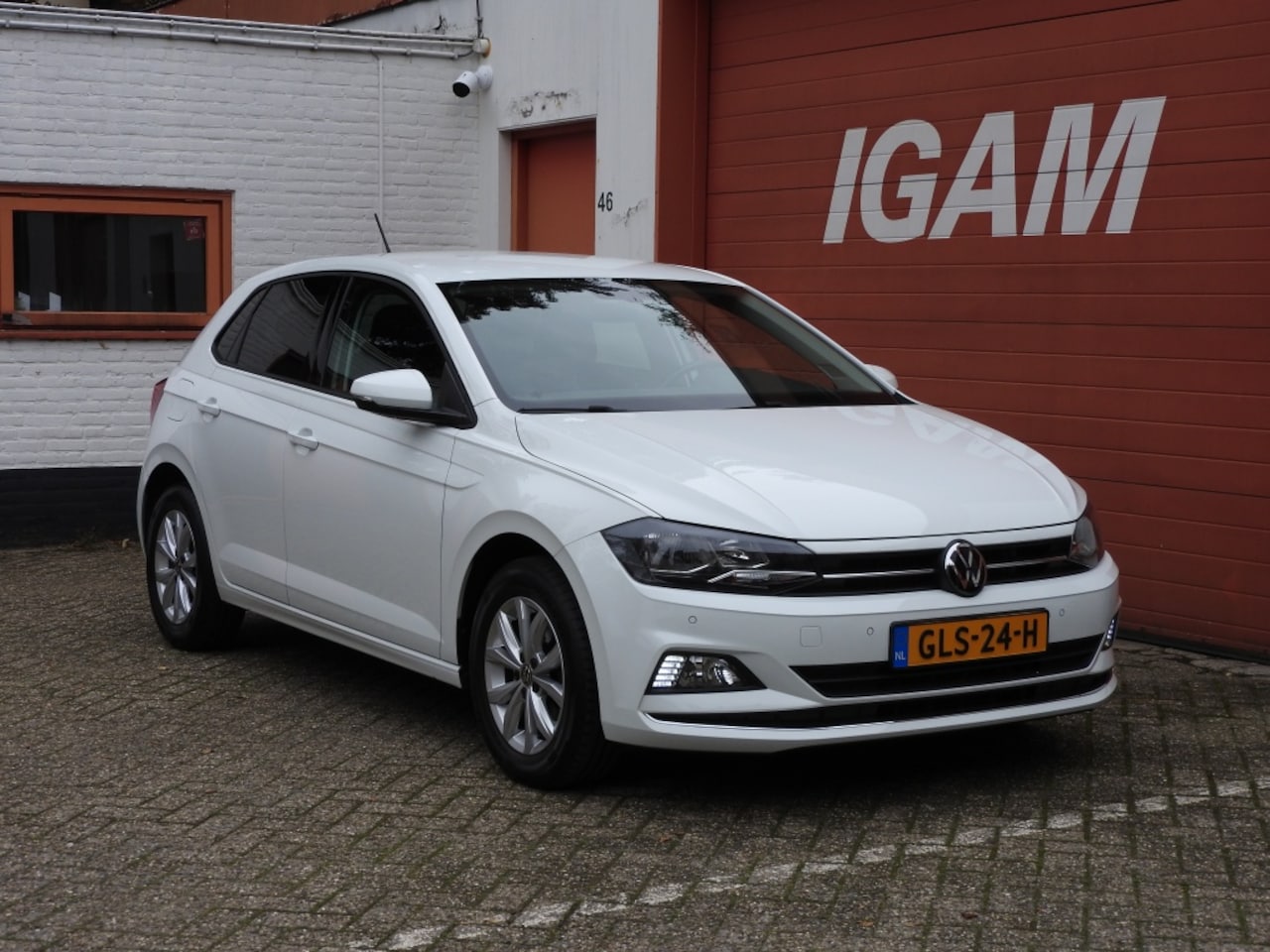 Volkswagen Polo - 1.0 TSI Highline 1.0 TSI High-Line, CC, stoelv, trekhaak, AC, etc - AutoWereld.nl