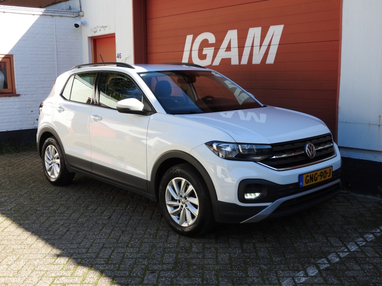 Volkswagen T-Cross - 1.0 TSI Style 1.0 TSI Style, airco, CC, lichtmet 16", stoelverwarming, etc - AutoWereld.nl