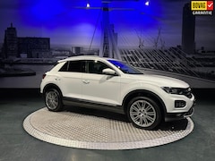 Volkswagen T-Roc - 2.0 TSI 4Motion Sport *Virtual*Camera*Trekhaak