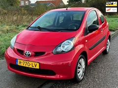 Toyota Aygo - 1.0- 12V 3-Drs Stuurbekrachtiging Audio/CD Colorpakket 2 x airbag ABS EBD Dealeronderhoud