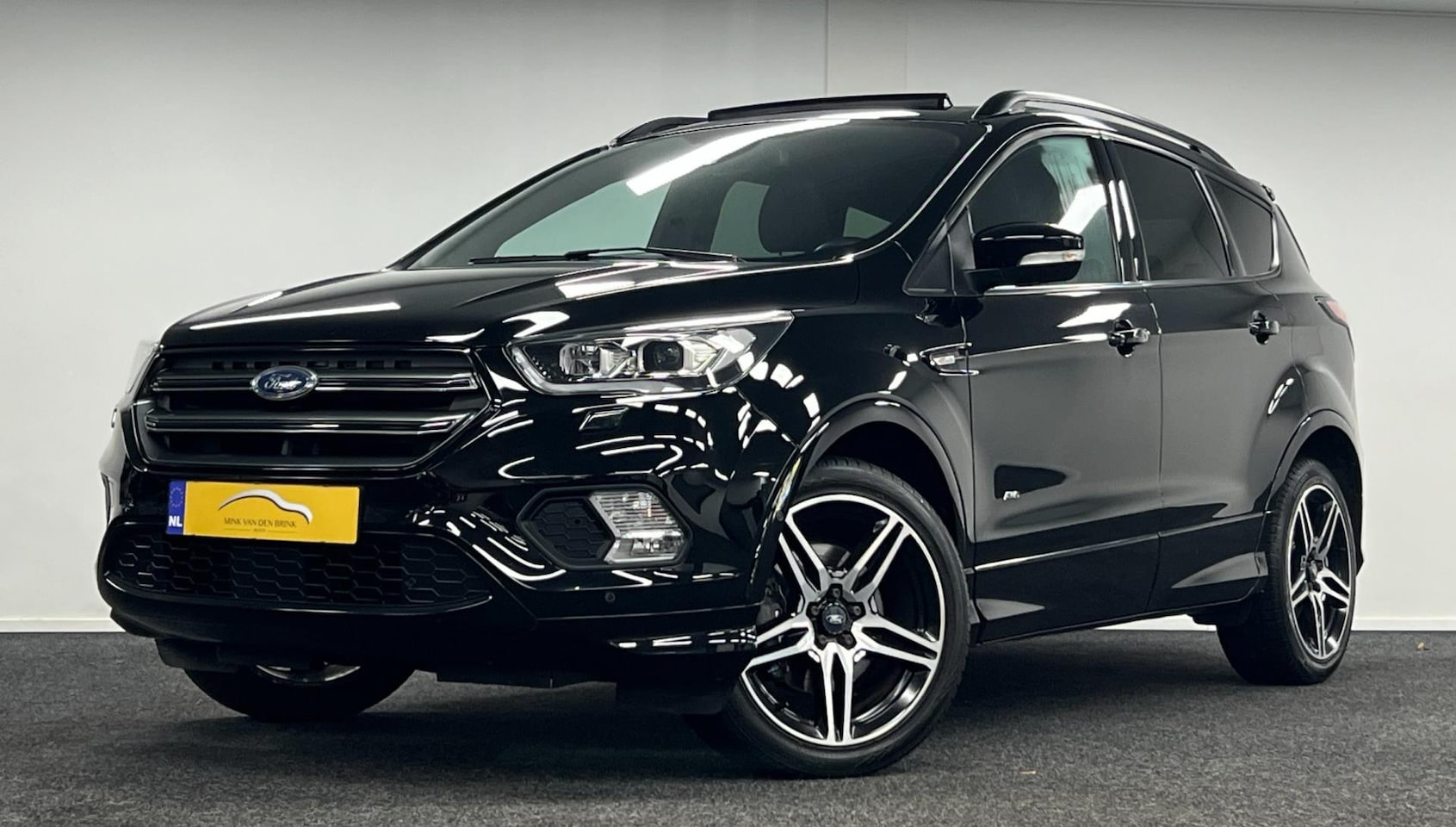 Ford Kuga - 1.5 EcoBoost ST Line*AWD*Panodak*Trekhaak*Navi*Camera*Stoel&Stuurverw - AutoWereld.nl