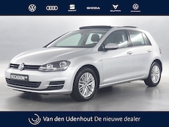 Volkswagen Golf - 1.4 TSI 122pk CUP Edition / Navigatie / Panoramadak / Parkeersensoren