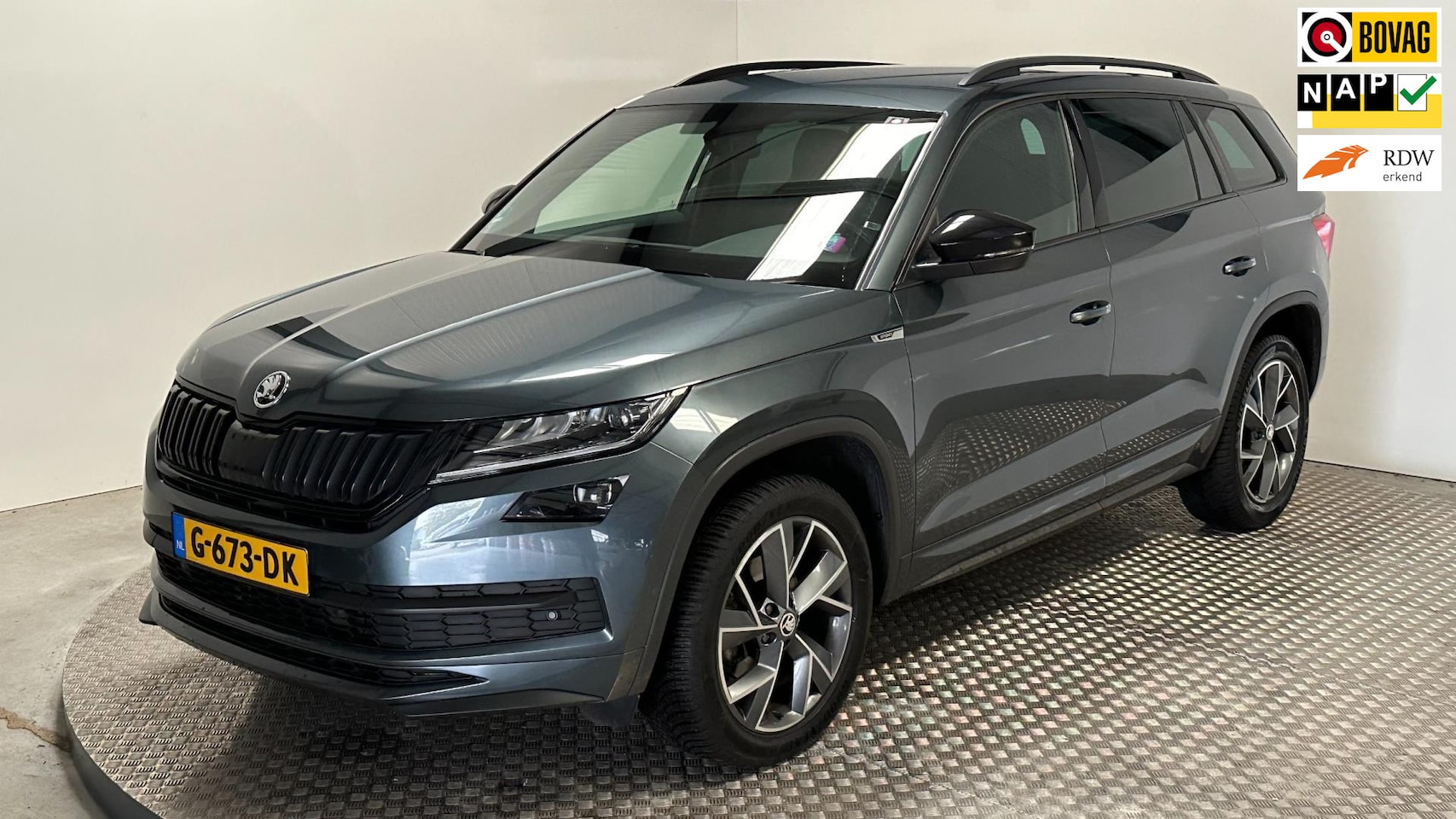 Skoda Kodiaq - 1.5 TSI Sportline Business automaat benzine navigatie parkeersensoren camera cruisecontrol - AutoWereld.nl