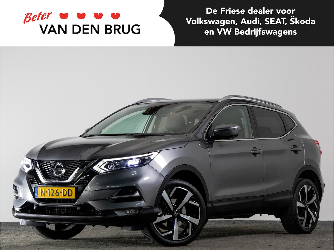 Nissan Qashqai - AUTOMAAT 1.3 DIG-T 160 PK Premium Edition | LED | Panoramadak | 360 Camera | Leder | Trekh - AutoWereld.nl