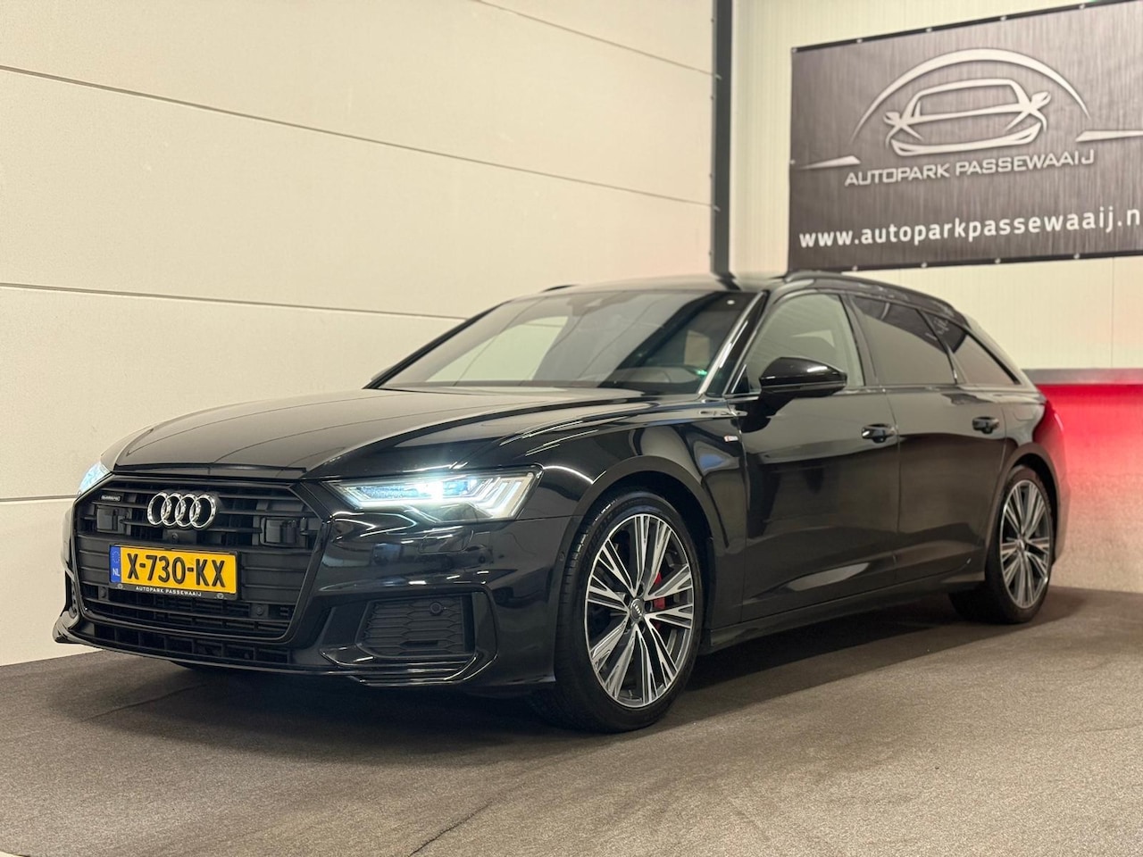 Audi A6 Avant - 55 TFSI e quattro Competition 3x S-Line, ACC, Pano, Apple Carplay, Elektrische Voorstoelen - AutoWereld.nl