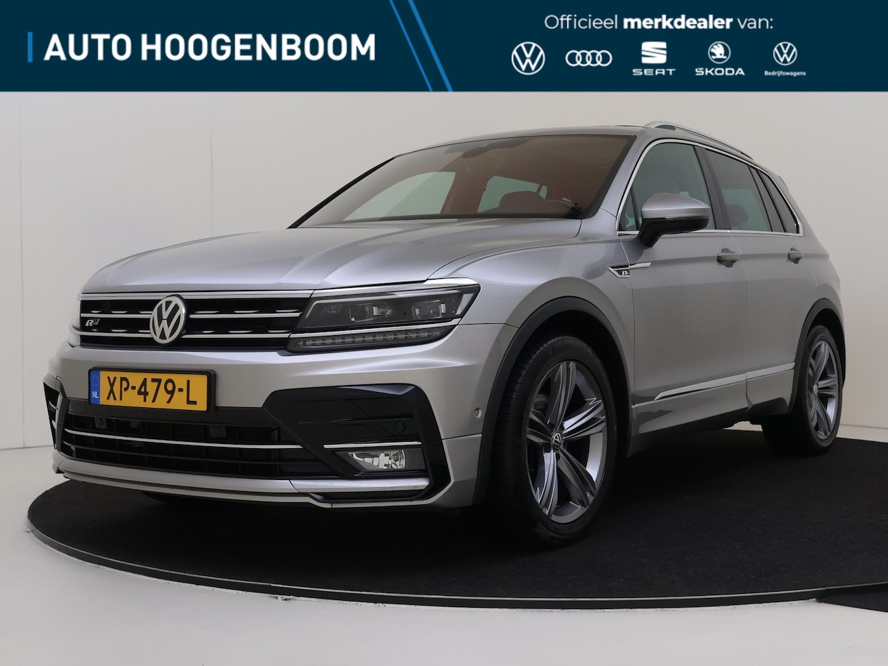 Volkswagen Tiguan - 1.5 TSI ACT Highline Business R | Panoramadak | Trekhaak | Achteruitrijcamera | Keyless | - AutoWereld.nl