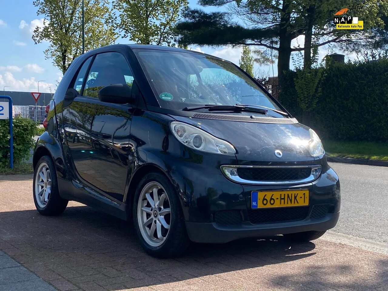 Smart Fortwo coupé - 1.0 mhd Pure 1.0 mhd Pure NIEUWE APK!! - AutoWereld.nl