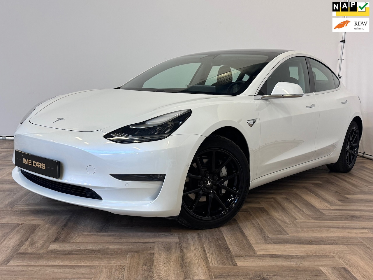 Tesla Model 3 - Long Range RWD Long Range AWD 75 kWh, PANO, INRUIL MOGELIJK! - AutoWereld.nl