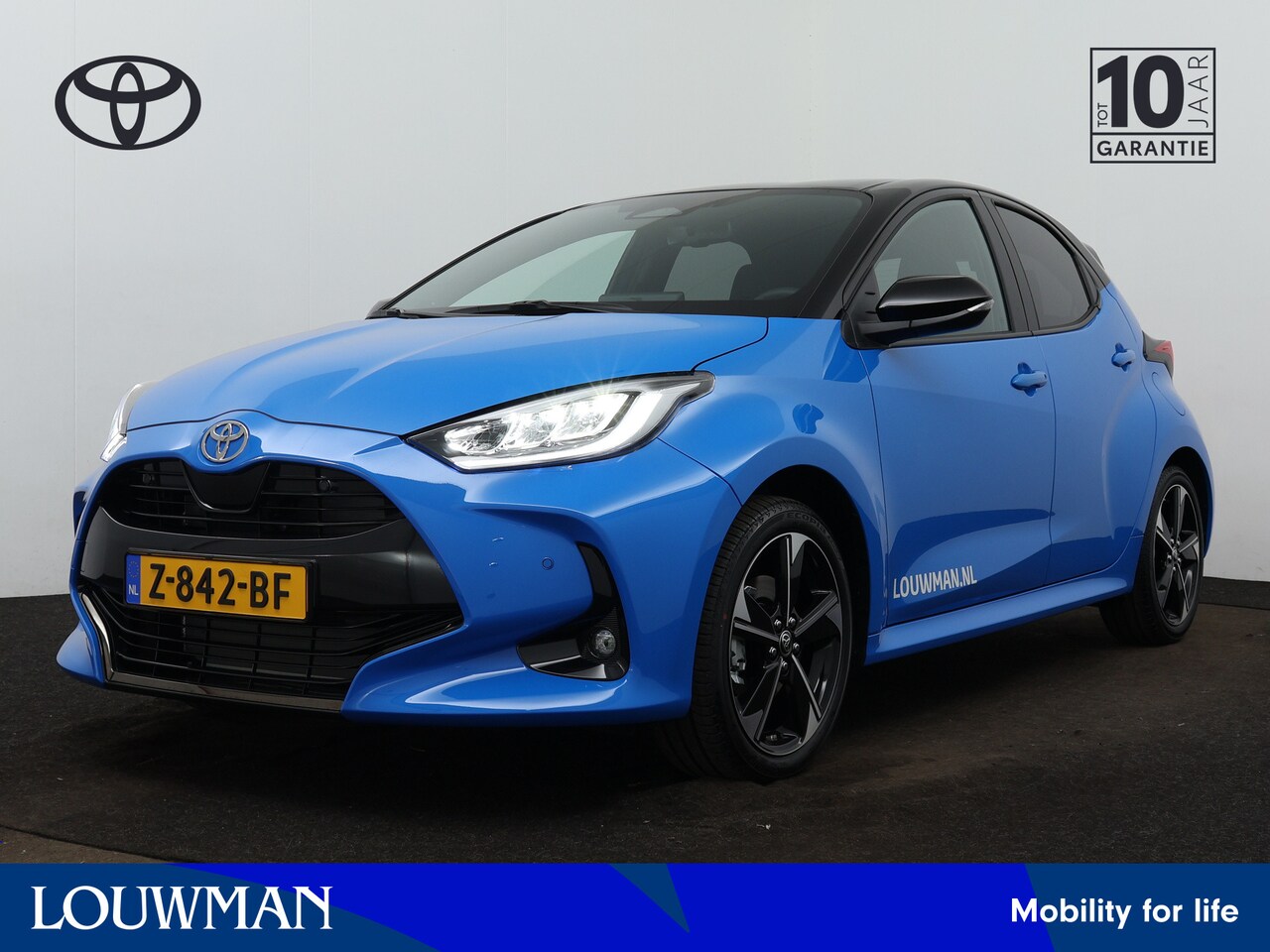 Toyota Yaris - Hybrid 130 Launch Edition | Head-up display | Dodehoek detector | Stuur verwarming Demo - AutoWereld.nl