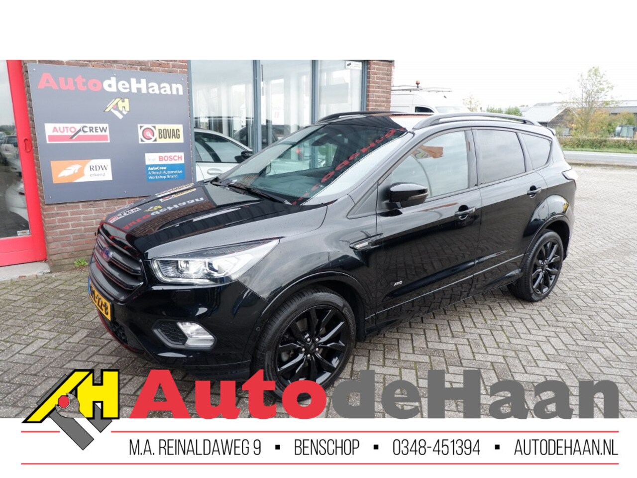 Ford Kuga - 1.5 EcoB. ST-Line 4WD 183pk Navi/ACC/19"/Trekhaak/Camera - AutoWereld.nl