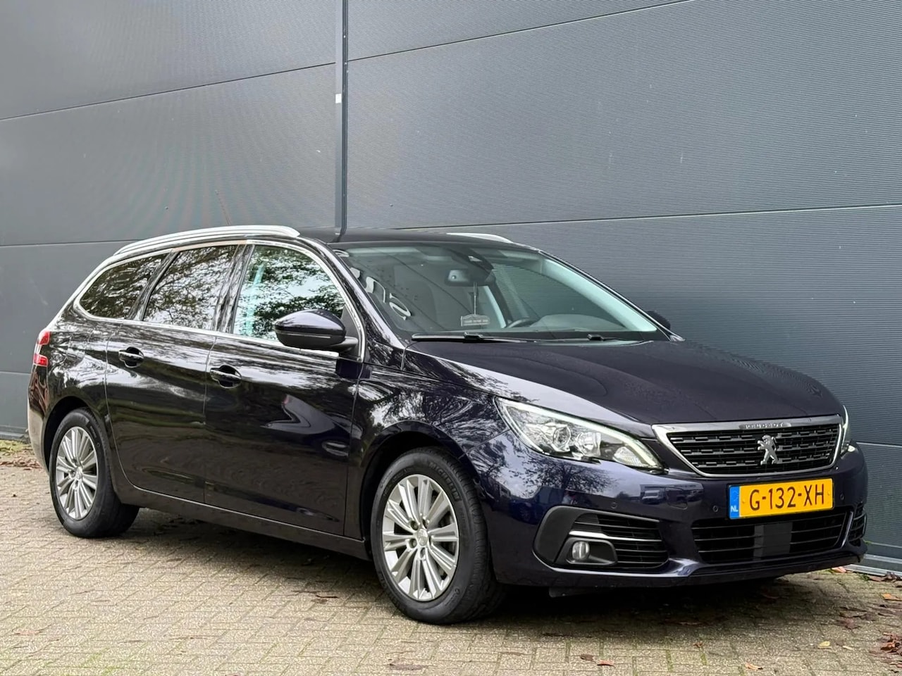 Peugeot 308 SW - 1.2 PureTech Blue Lease Premium NAVI|PANO|CAMERA|1STE EIGENNAAR - AutoWereld.nl