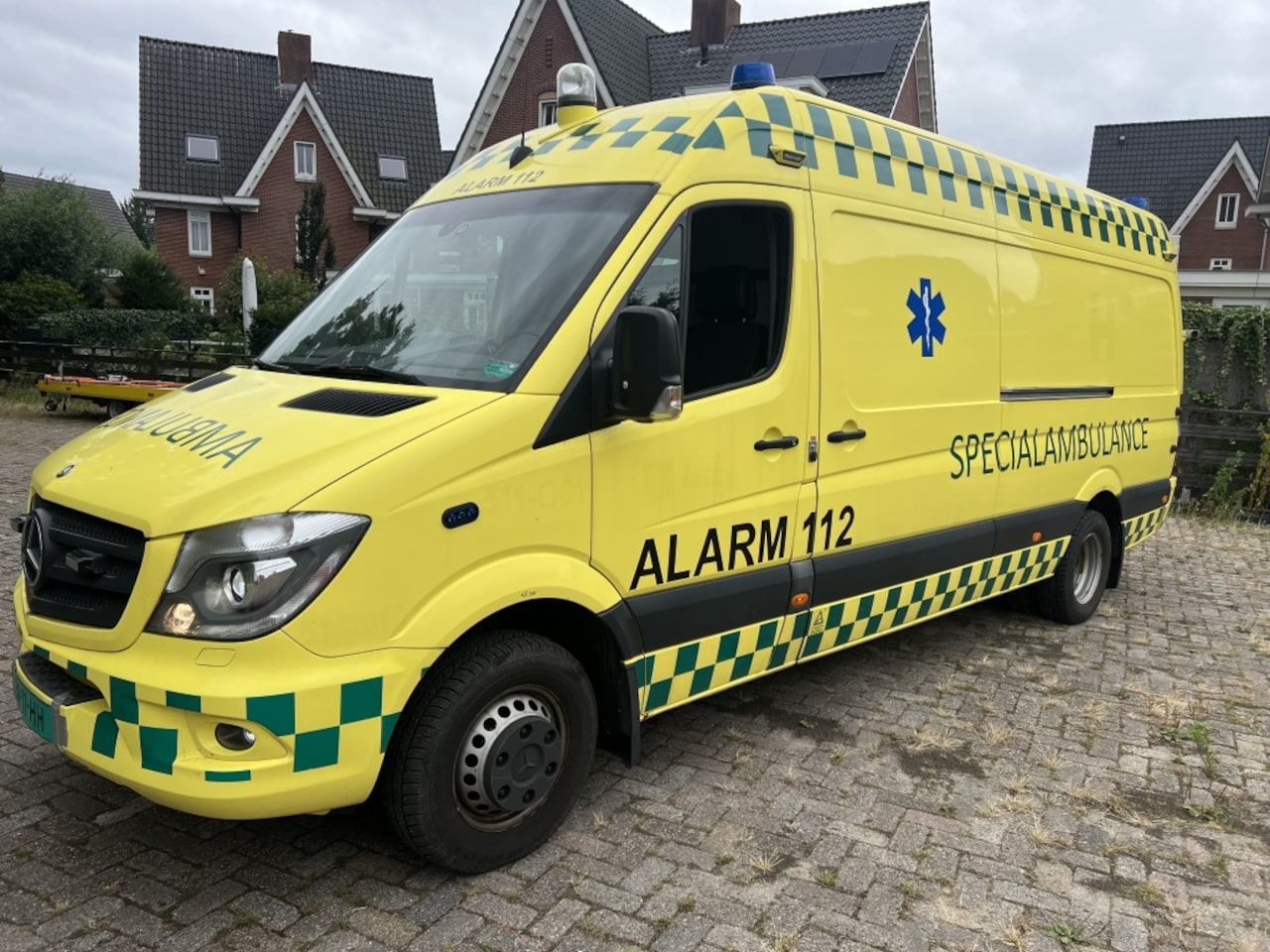 Mercedes-Benz Sprinter - max lang hoog 519 AMBULANCE/MICU - AutoWereld.nl