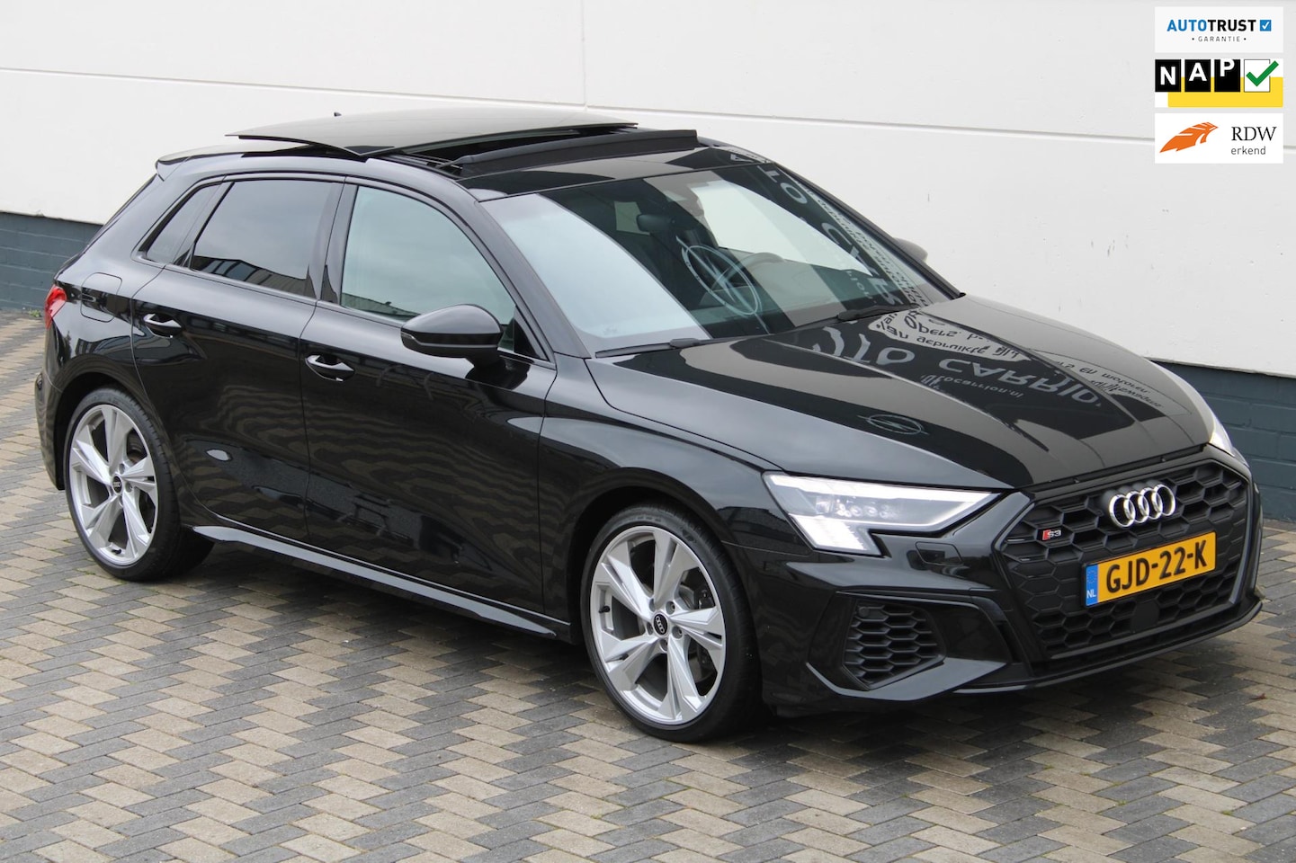 Audi S3 - Sportback 2.0 TFSI 310PK quattro Pano Navi BTW !! - AutoWereld.nl