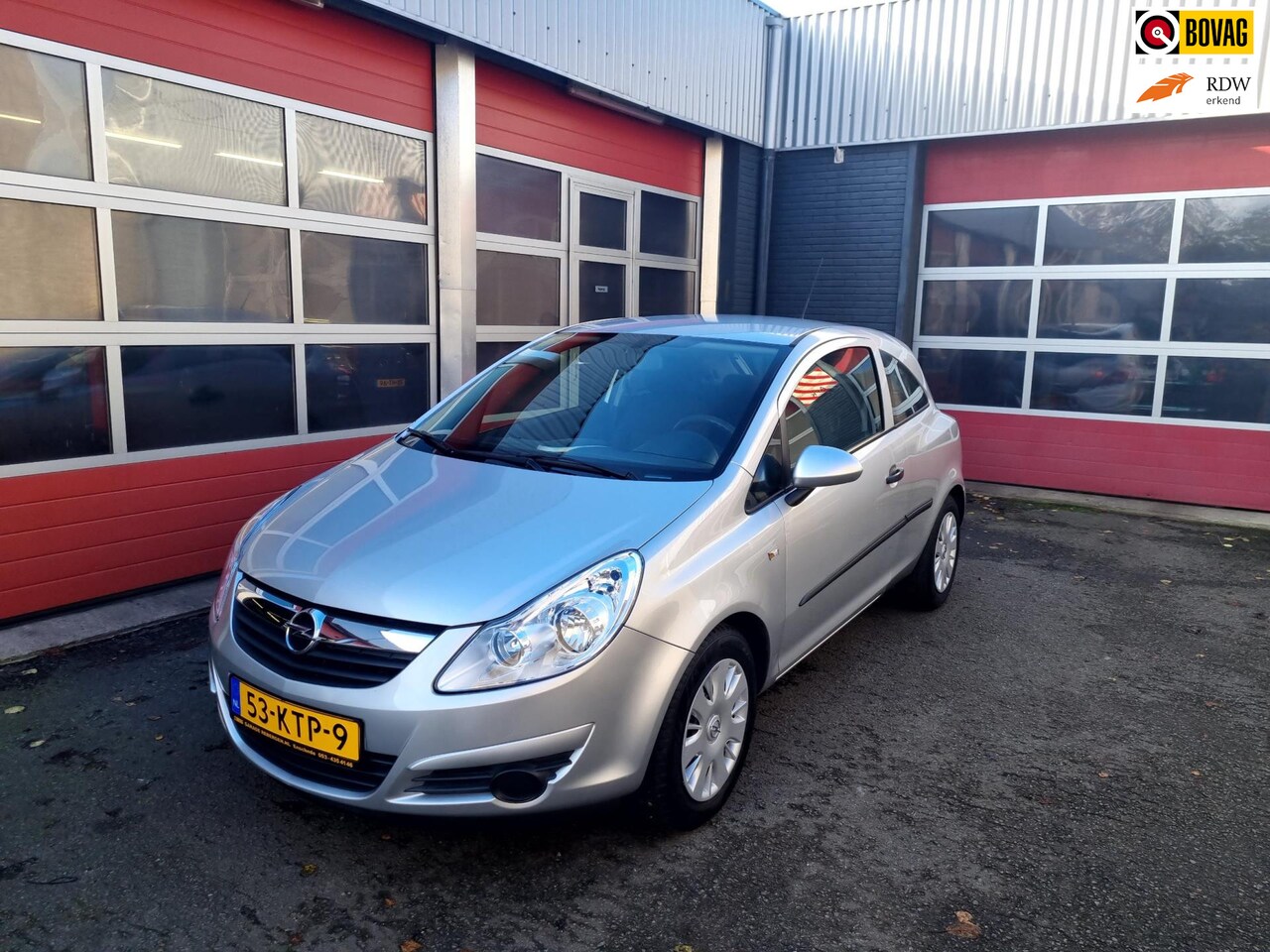 Opel Corsa - 1.2-16V Essentia met ruilmotor 130000 Km - AutoWereld.nl