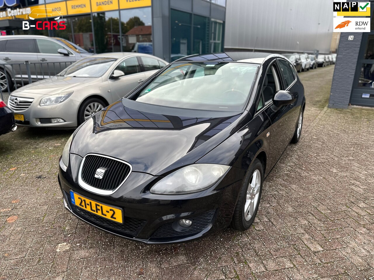 Seat Leon - 1.6 Hattrick NAVI|NAP|CRUISE|ANDROID|TOPST!! - AutoWereld.nl