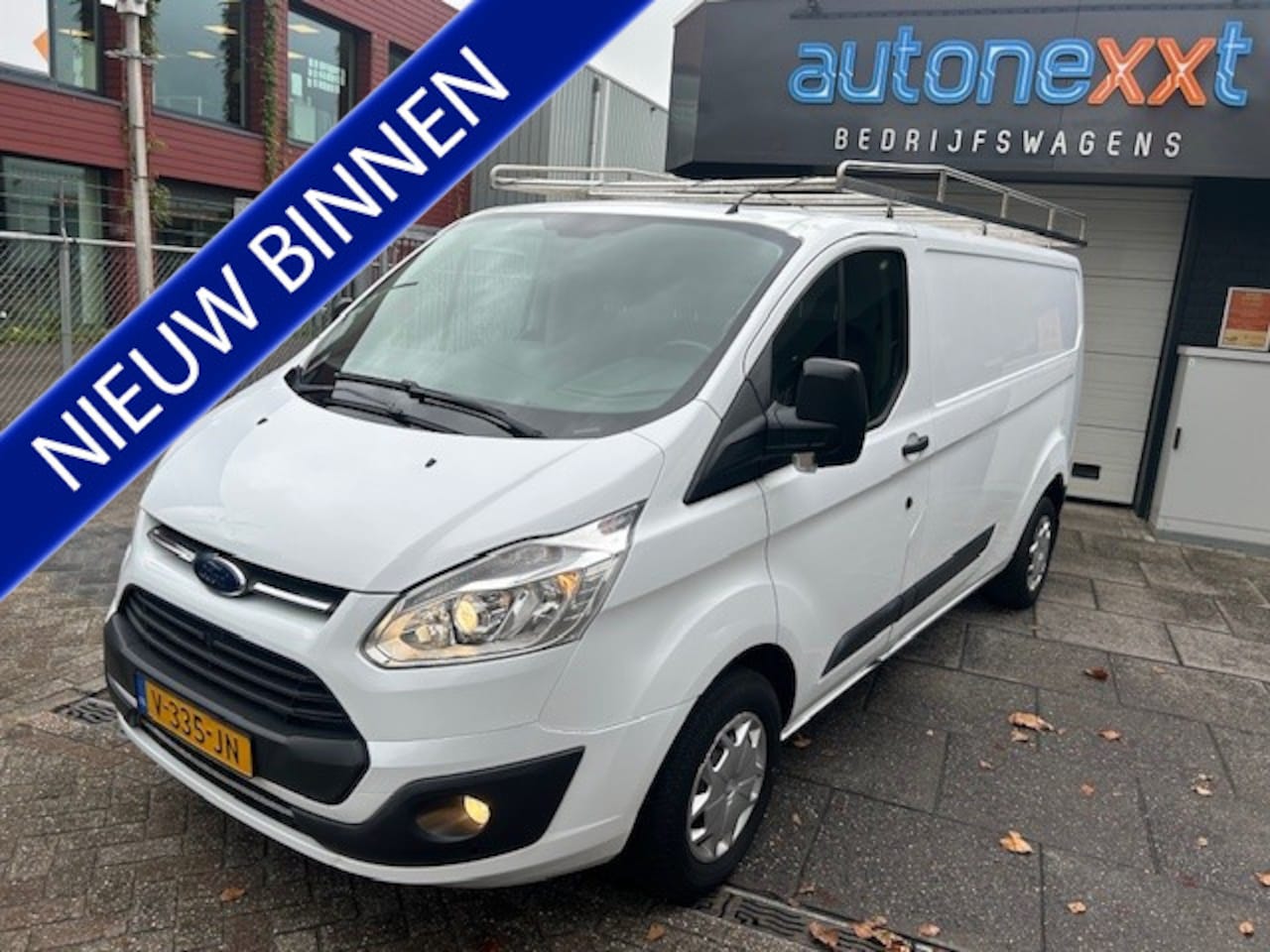 Ford Transit Custom - 290 2.0 TDCI L2H1 Trend AIRCO I NAVIGATIE I TREKHAAK I IMPERIAAL I CAMERA I PDC I 1e EIGEN - AutoWereld.nl