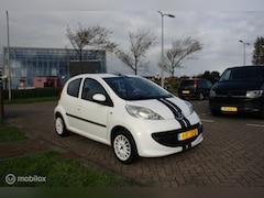 Peugeot 107 - 1.0-12V XS Airco nieuwe APK