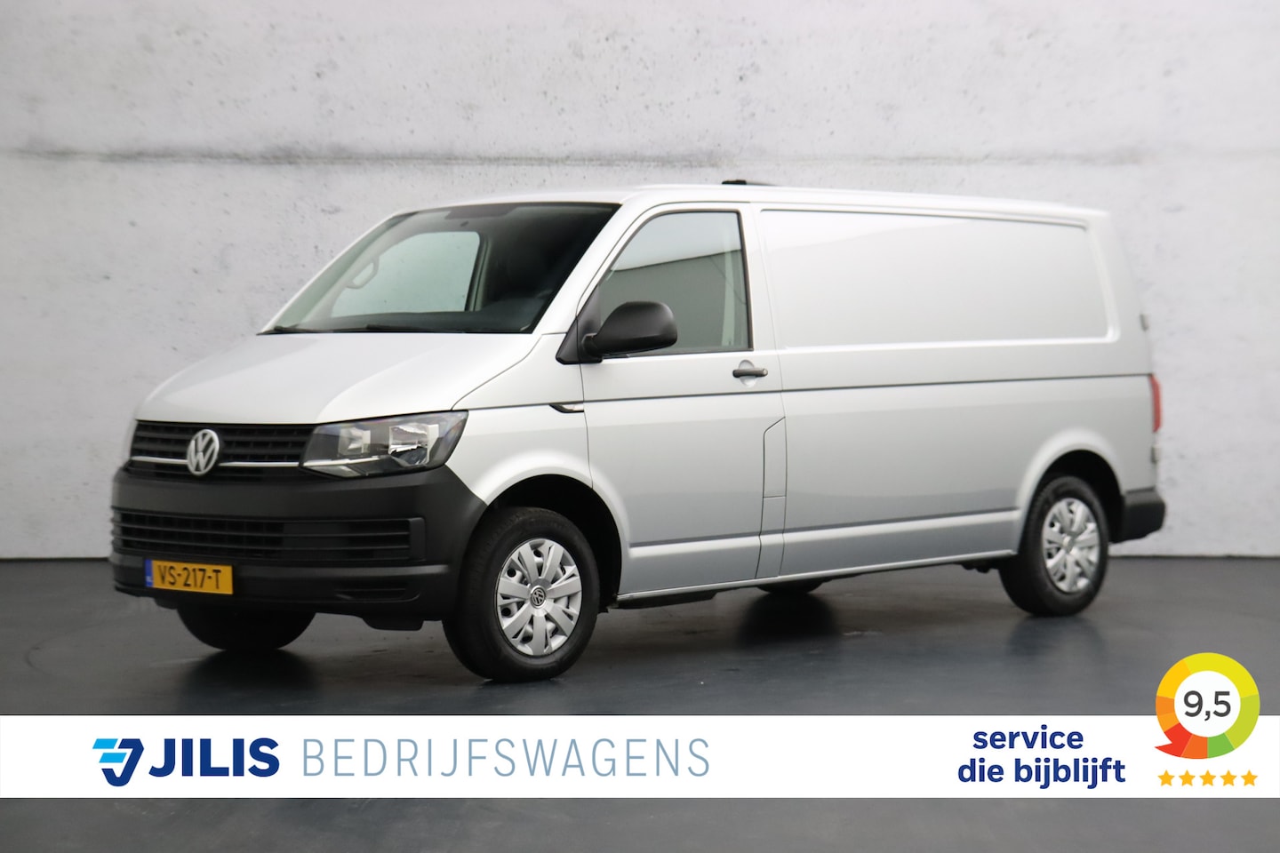 Volkswagen Transporter - 2.0 TDI L2 Comfortline | Trekhaak | Navigatie | Apple carplay | Airco | Cruise control - AutoWereld.nl