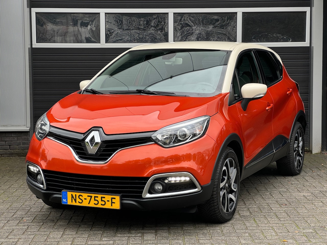 Renault Captur - 1.2 TCe Dynamique Keyless, Navi, Cruise, Climate Control, - AutoWereld.nl