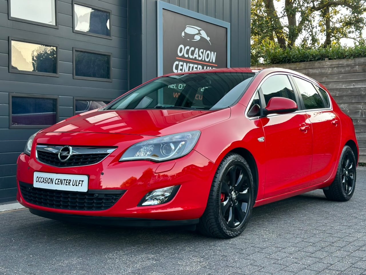 Opel Astra - 1.6 TURBO / LEDER / ECC / NAVIGATIE / XENON ... - AutoWereld.nl