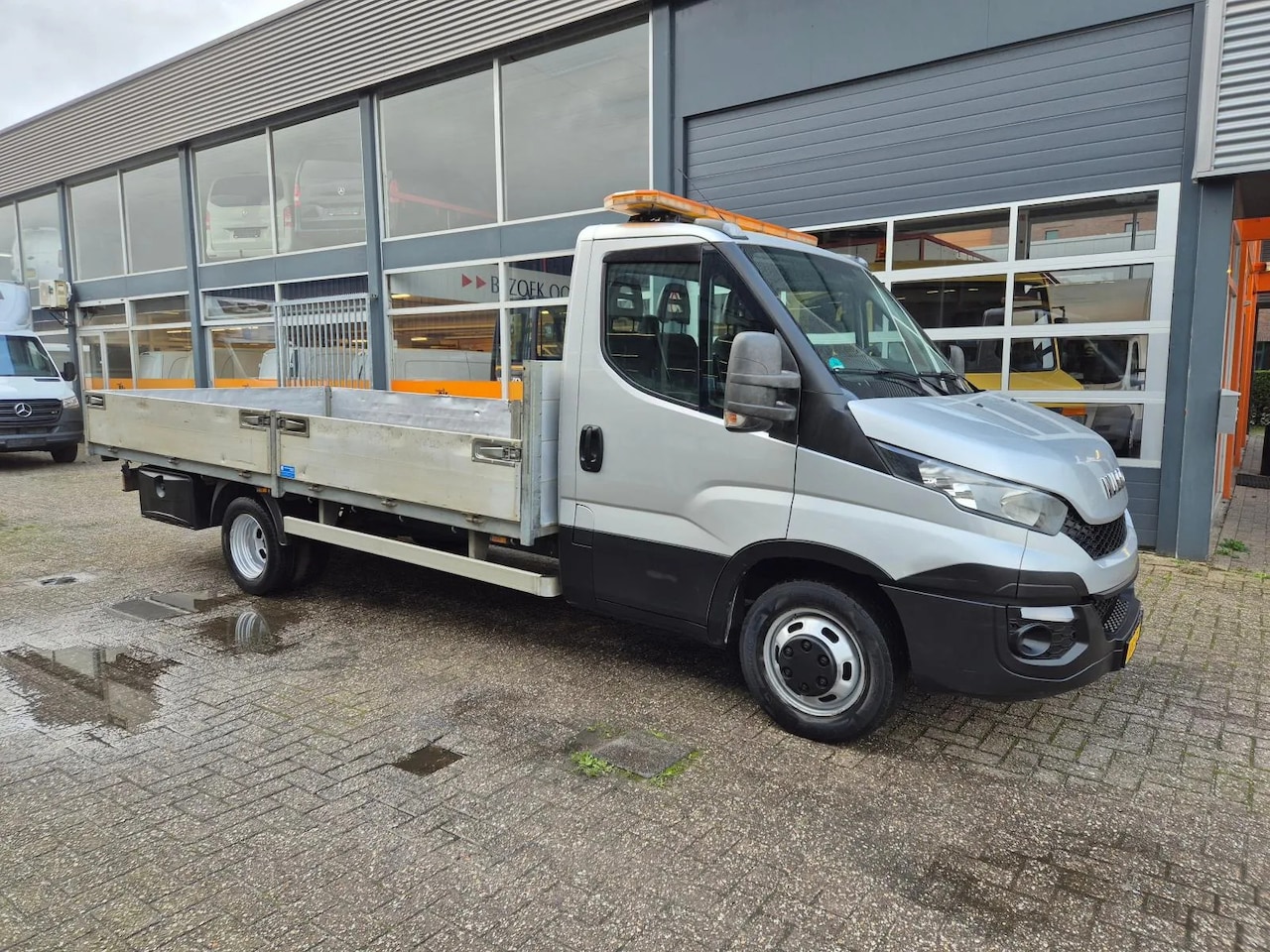 Iveco Daily - 3.0D Pritsche/ Openlaadbak 470 cm lang - AutoWereld.nl