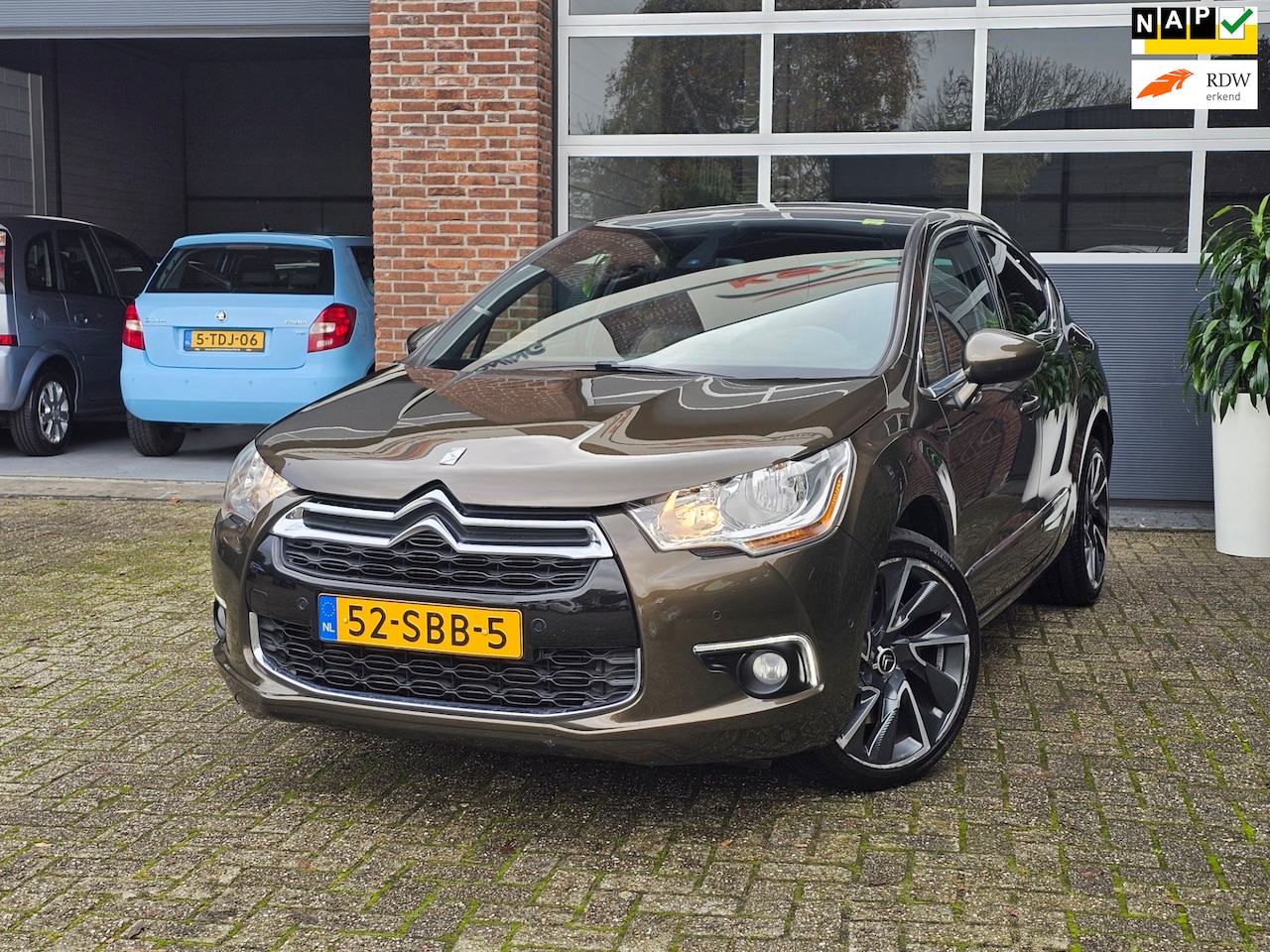 Citroën DS4 - 1.6 THP Sport Chic Leer |Massage |Nap |Clima - AutoWereld.nl