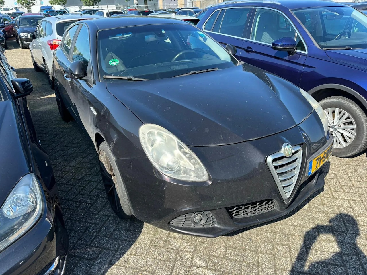 Alfa Romeo Giulietta - 2.0 JTDm Distinctive 2.0 JTDm Distinctive - AutoWereld.nl