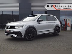 Volkswagen Tiguan - 1.5 TSI DSG R-Line / Panodak / IQ matrix LED/ Trekhaak/ Black st