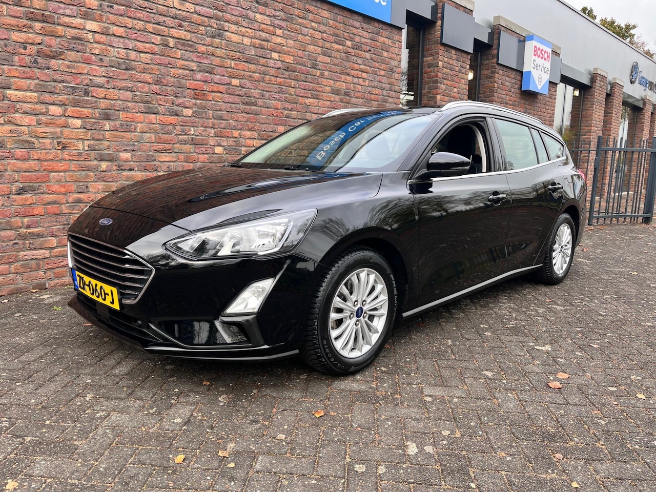 Ford Focus Wagon - 1.0 EcoBoost Titanium Business 1.0 EcoBoost Titanium Business - AutoWereld.nl