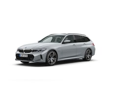 BMW 3-serie Touring - 330e M-Sport | Panorama | Trekhaak | ACC | 360 Camera | 19" | Hifi | Stoelverwarming |