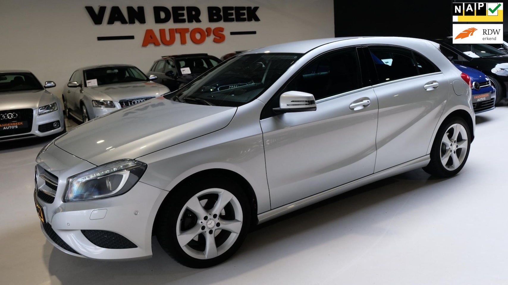 Mercedes-Benz A-klasse - 180 Ambition Cruise|Navi|Led&Xenon - AutoWereld.nl