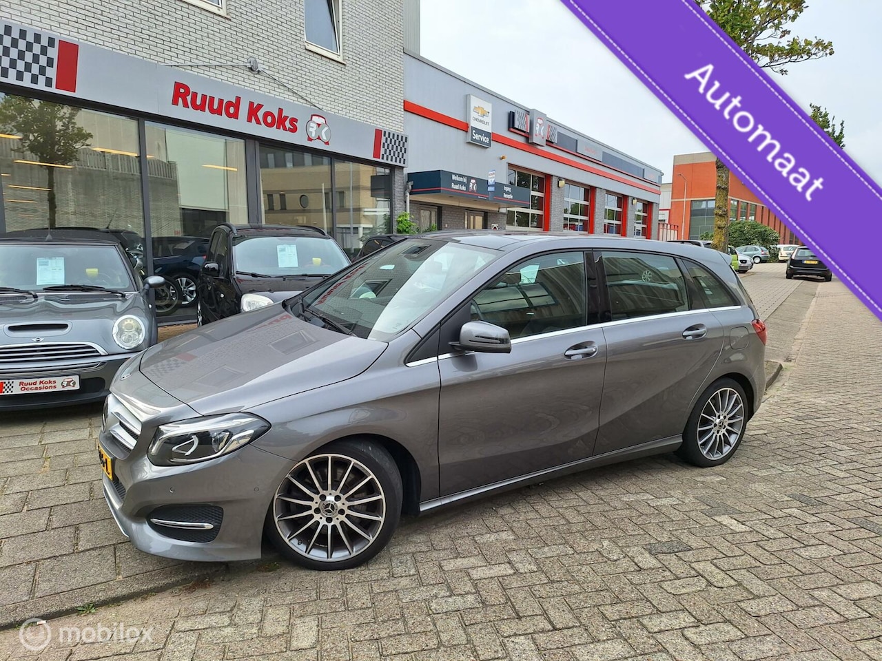 Mercedes-Benz B-klasse - 250 4MATIC PRESTIGE / Panoramadak / Navigatie / - AutoWereld.nl