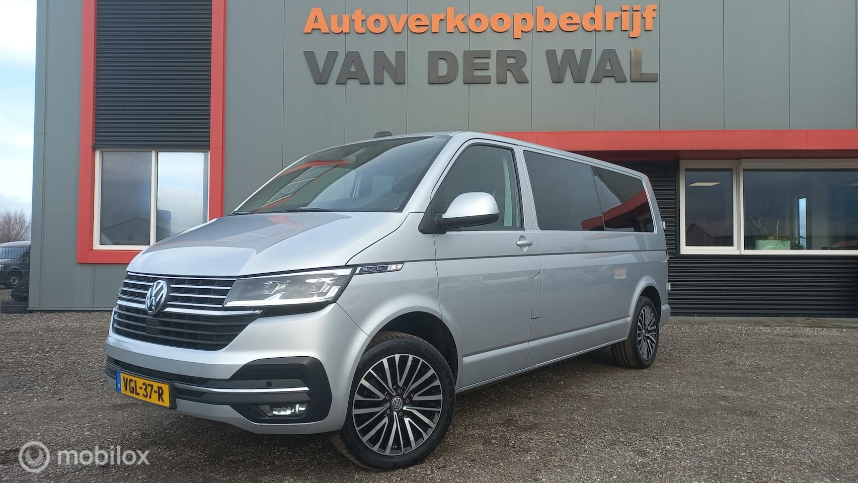 Volkswagen Transporter - 2.0 TDI L2H1 DC 2.0 TDI L2H1 DC BULLI - AutoWereld.nl