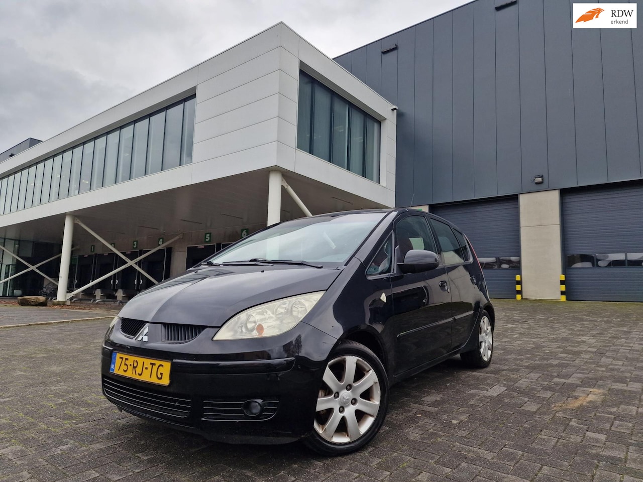 Mitsubishi Colt - 1.5 Instyle 5 DEUR AIRCO 2 X SLEUTELS - AutoWereld.nl