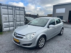 Opel Astra - 1.6 Temptation