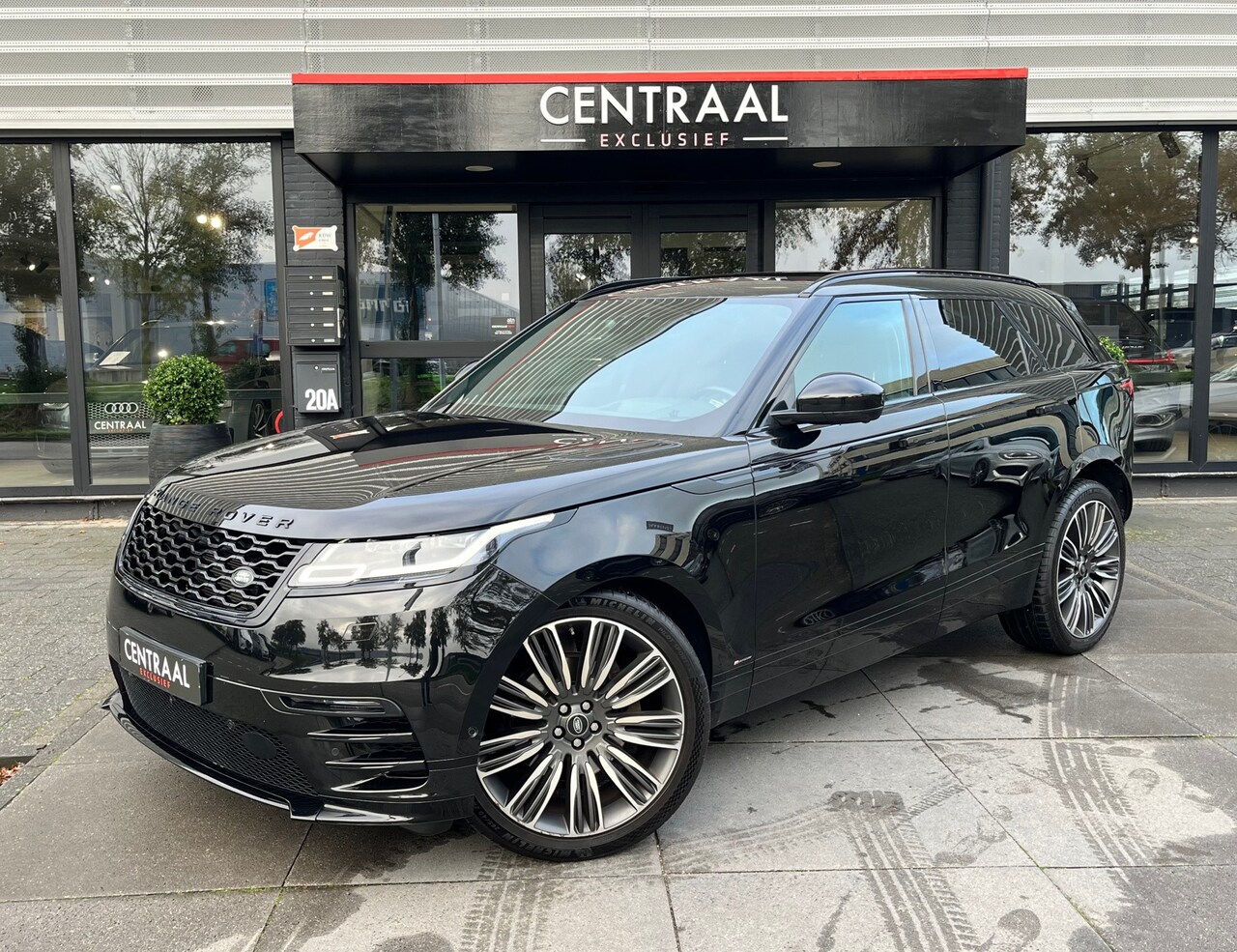 Land Rover Range Rover Velar - 3.0 V6 SC AWD R-Dynamic HSE 381PK|Pano|Meridian|Massage|Memory|Keyless|HUD|Camera|Carplay| - AutoWereld.nl