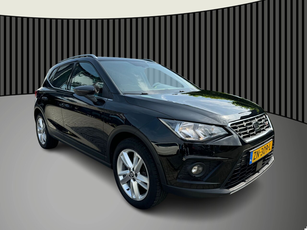 Seat Arona - 1.0 TSI FR Business Intense Navi, cruise, airco, multi stuur - AutoWereld.nl