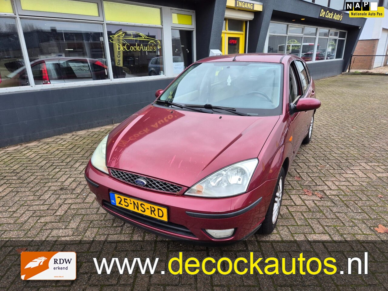 Ford Focus - 1.6-16V Ghia/TREKHAAK - AutoWereld.nl