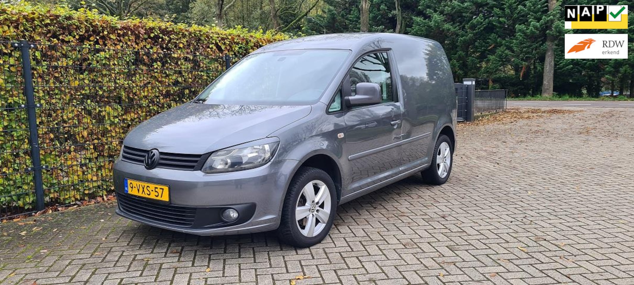 Volkswagen Caddy - 1.6 TDI DSG,LEDER,Marge, Etc,,,,, - AutoWereld.nl