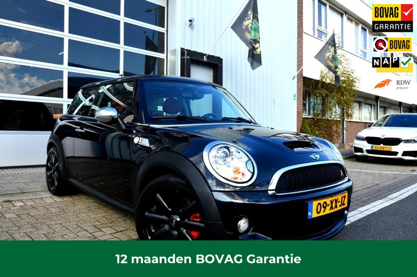 MINI Cooper S - Mini 1.6 Chili 175PK ECC/LMV17/XENON/LEER/PANO - AutoWereld.nl