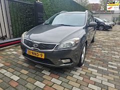 Kia Cee'd - 1.4 CVVT X-ecutive 2010 Navi Cruise Airco