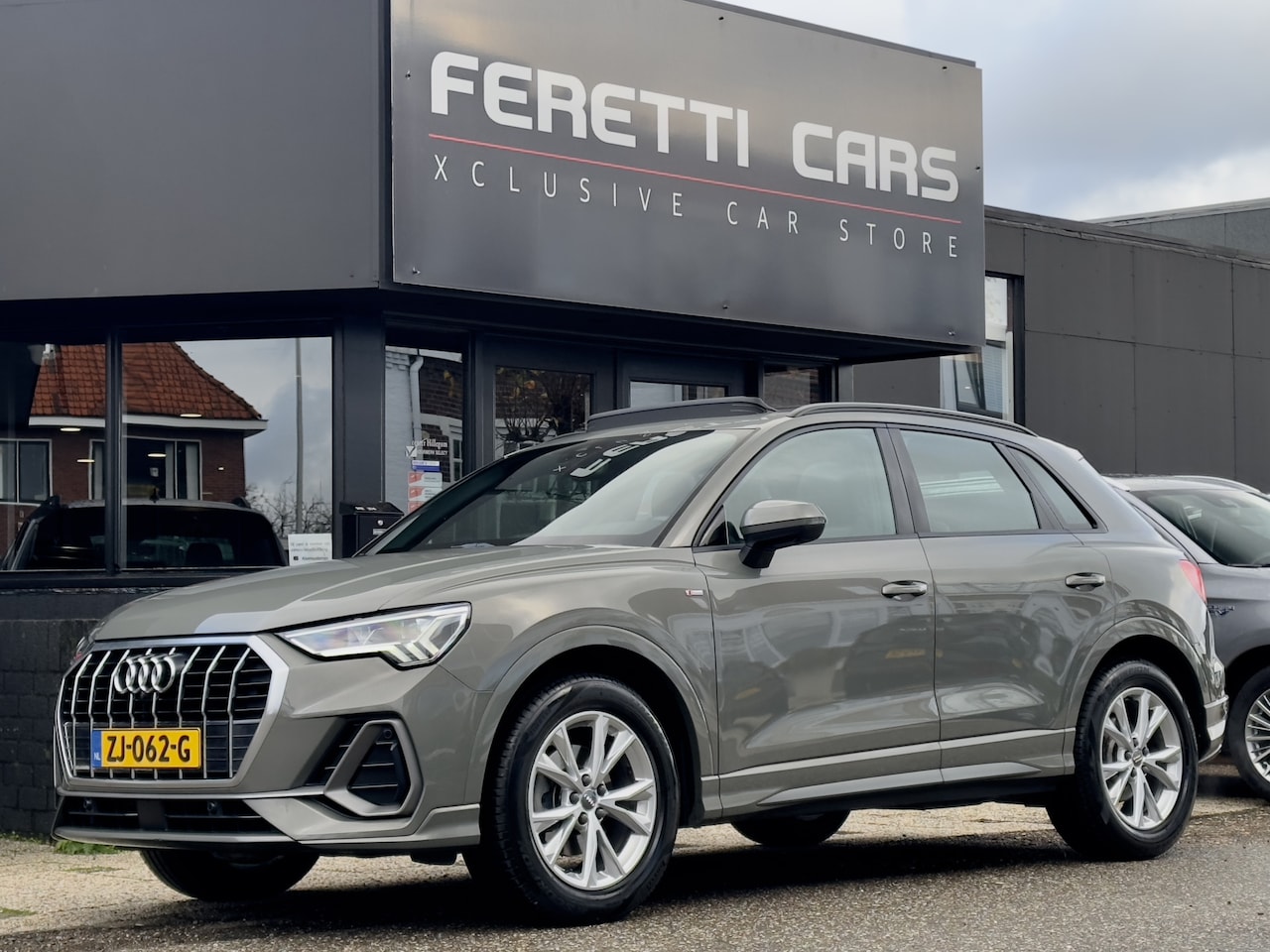 Audi Q3 - 35 AUT7 TFSI 3X S-LINE PANODAK VOL-LEDER NAVI CAMERA DIGI-DASH CARPLAY LED LMV PDC - AutoWereld.nl