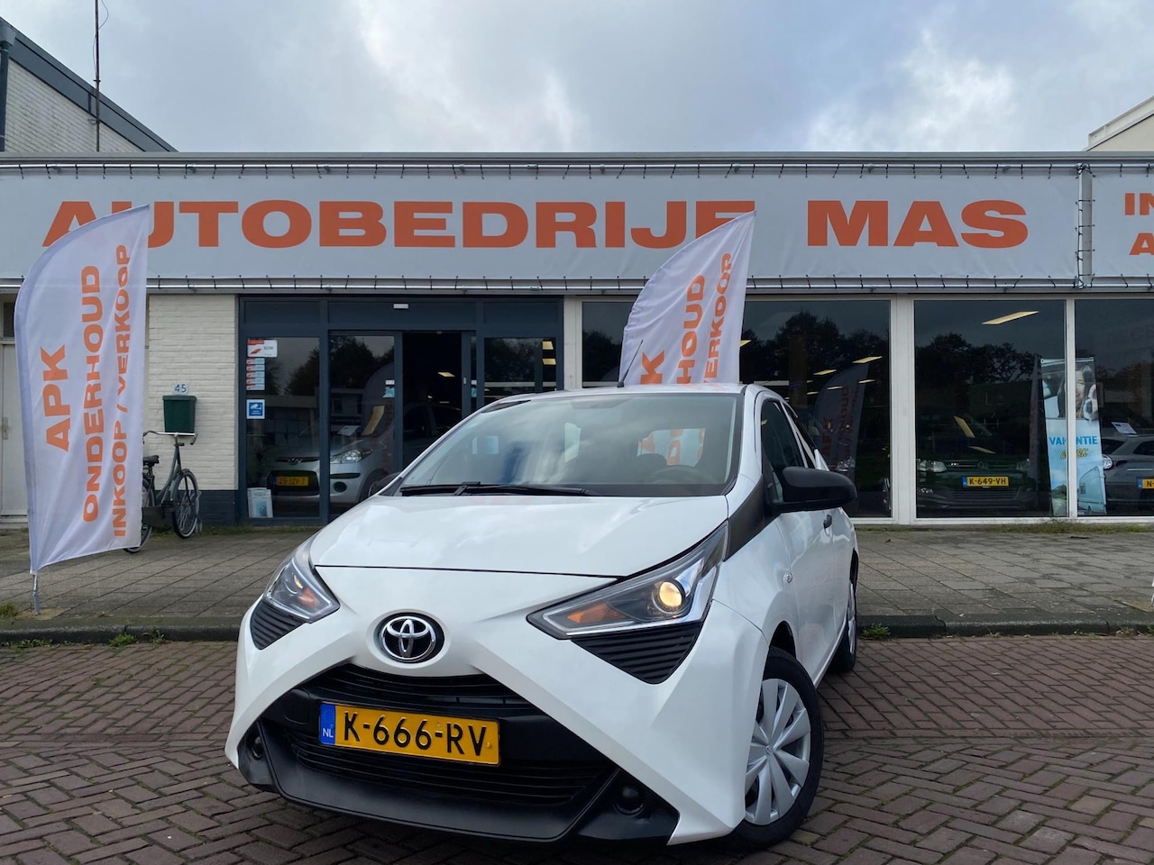 Toyota Aygo - 1.0 VVT-i x-fun Led Airco Cruise Control - AutoWereld.nl