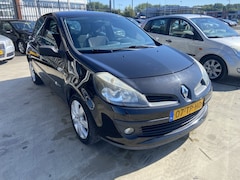 Renault Clio - 1.4-16V Expression